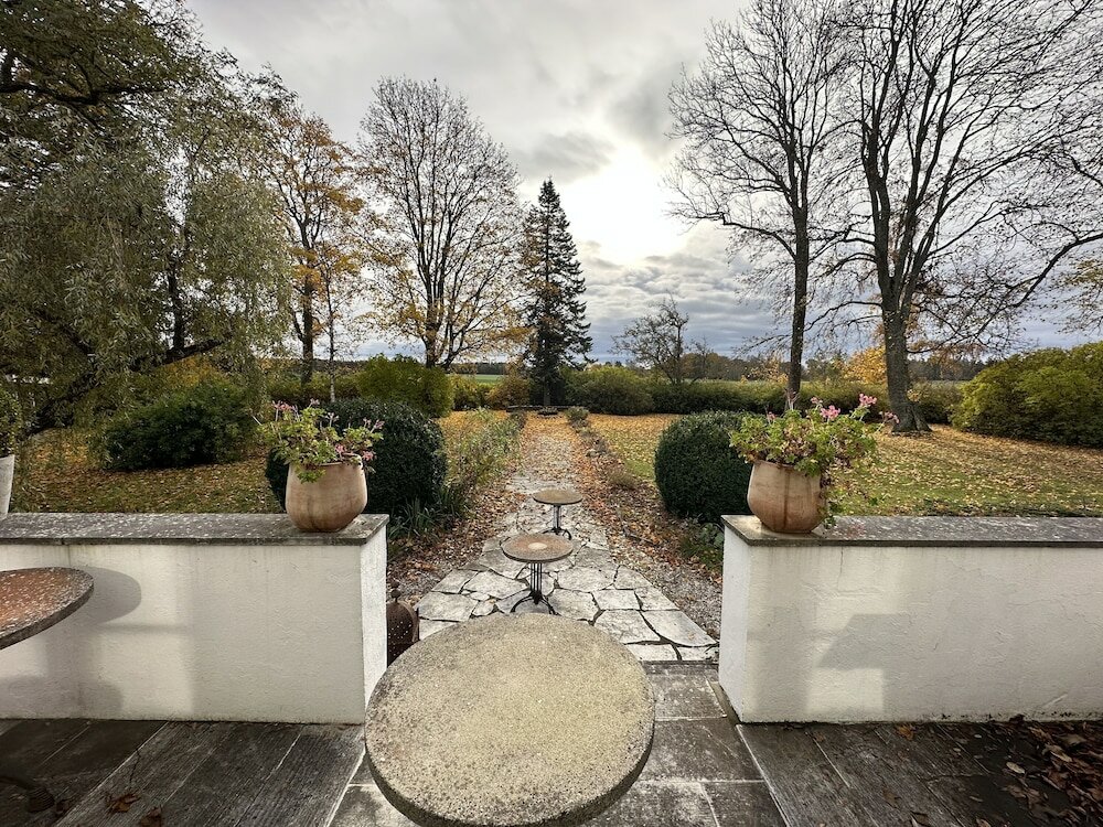 Фото Hallfreda Hotel