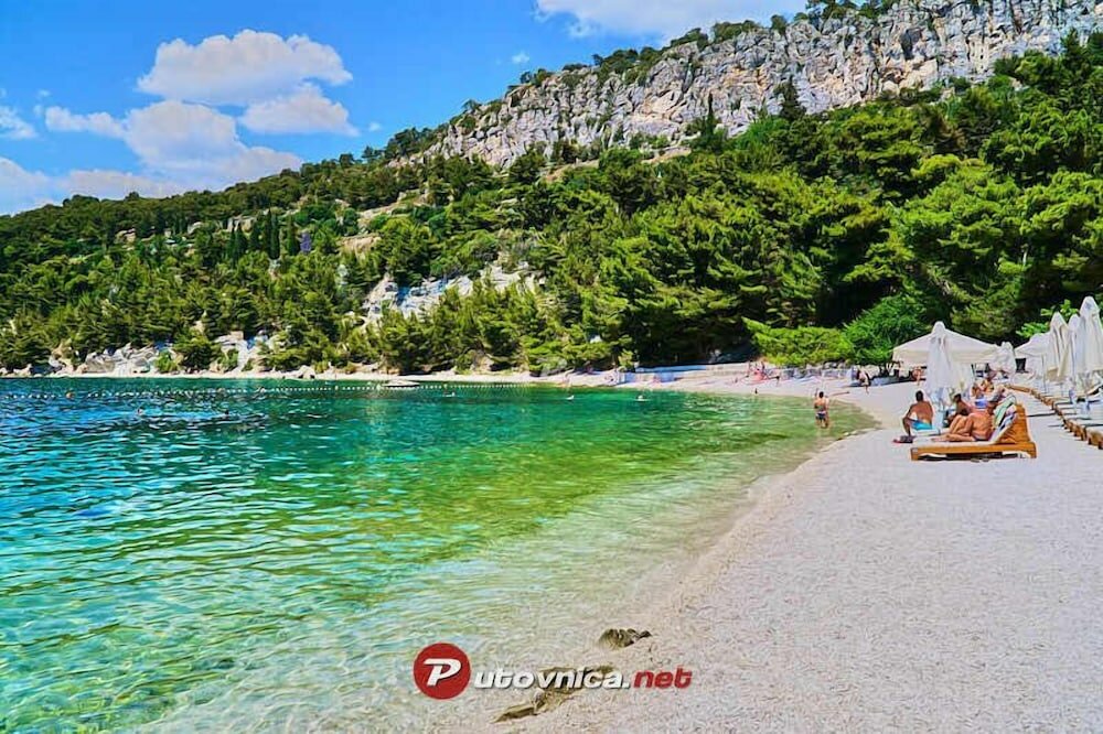 Фото Poetry House