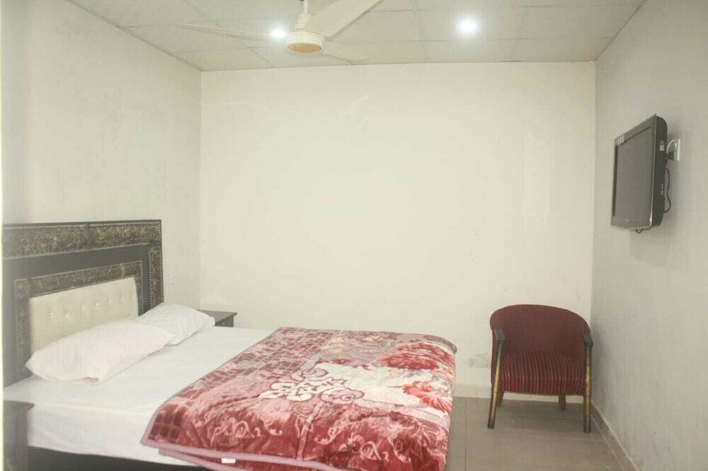 Фото Hotel Shadman