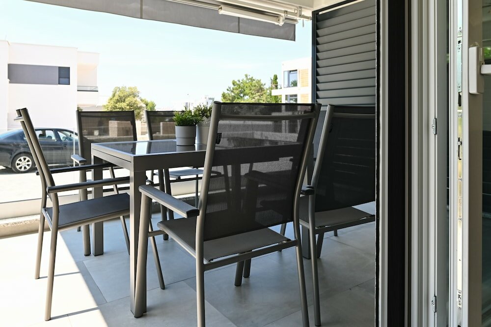 Фото Apartments Olive Garden 2