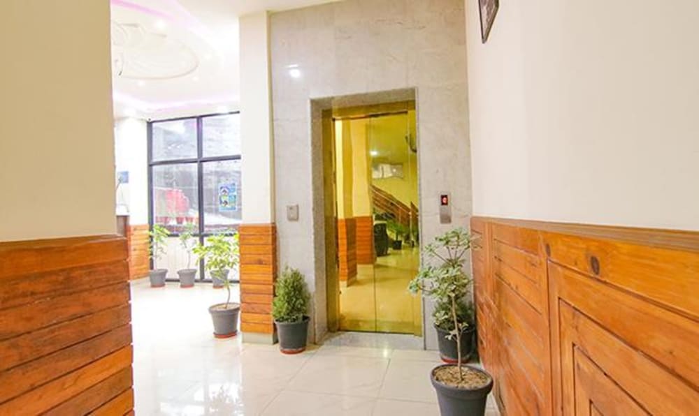 Фото Fabhotel The Castle