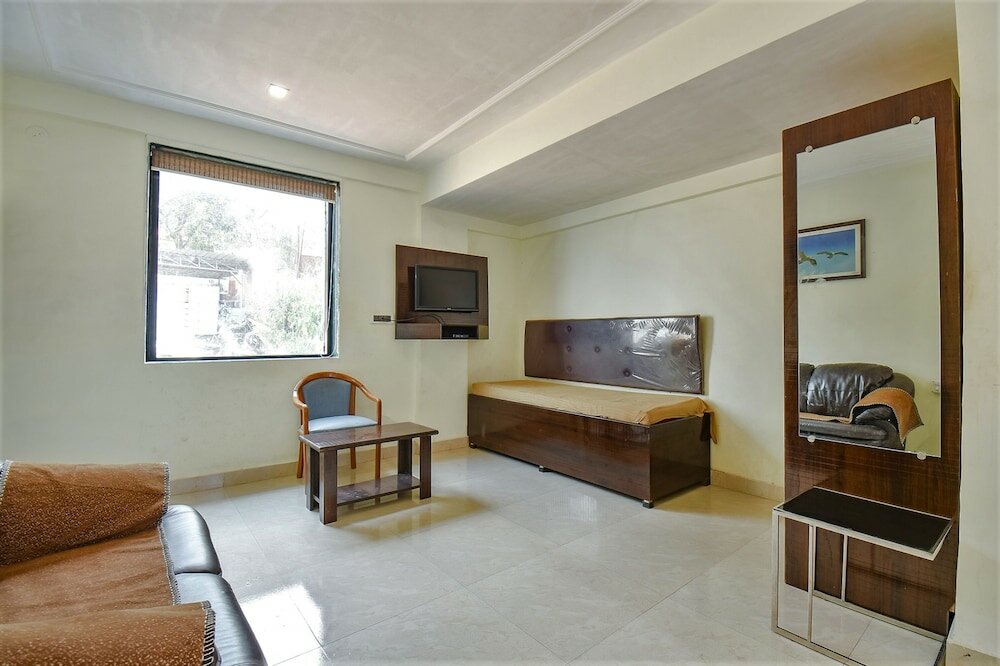 Фото Fabhotel Hillview Furnished Stays