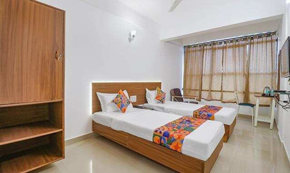 Фото Fabhotel Zeke