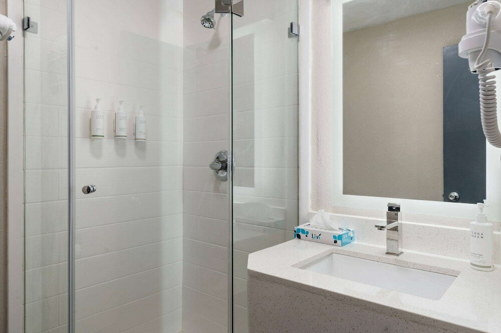 Фото Days Inn by Wyndham Albuquerque I 25