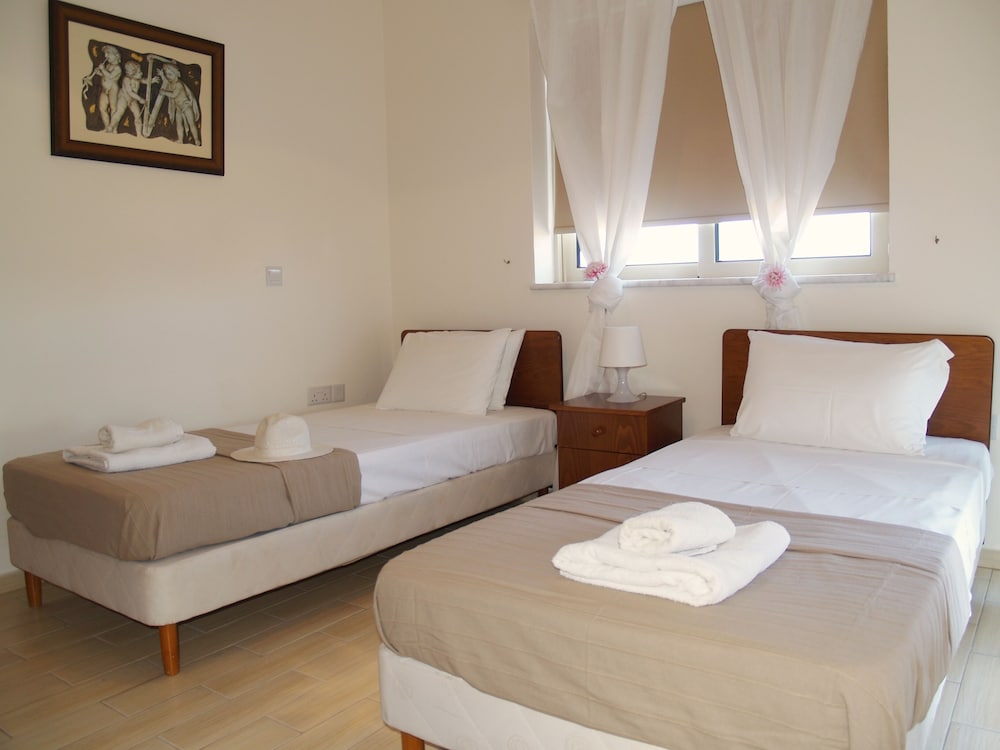 Фото Villa Ithaca Protaras