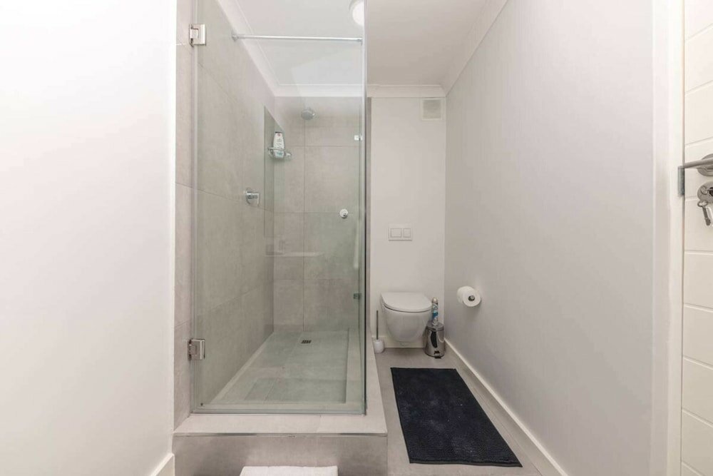 Фото Colourful and Cosy Studio Apartment in Newlands