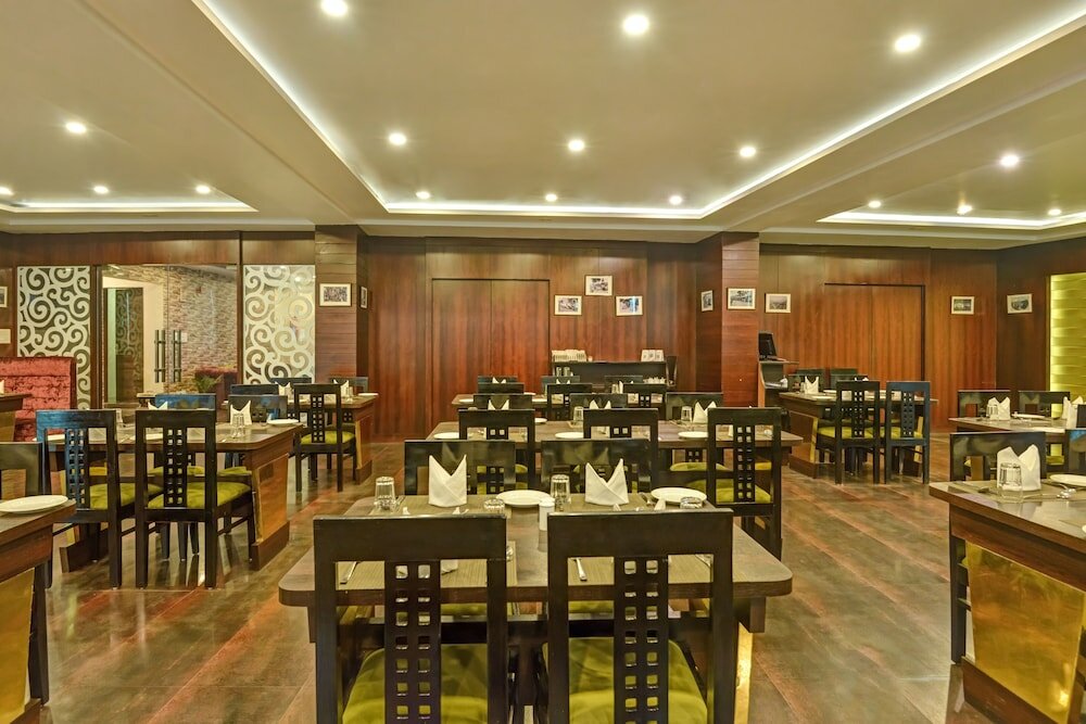 Фото Summit Montana Suites & SPA