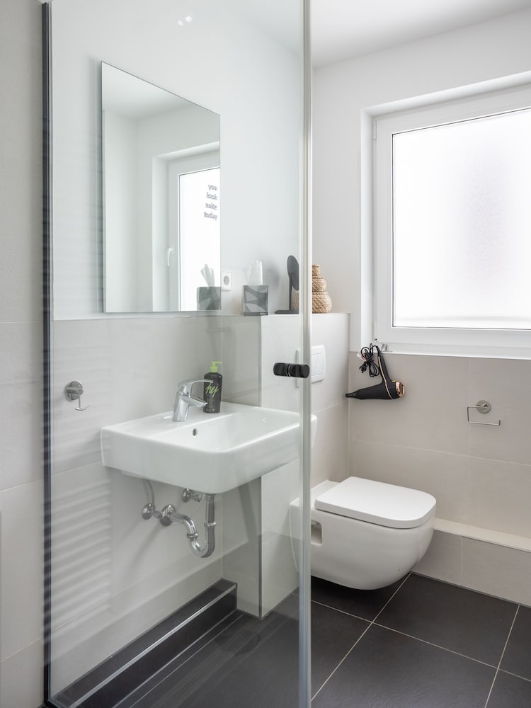 Фото Limehome Leipzig Jahnallee