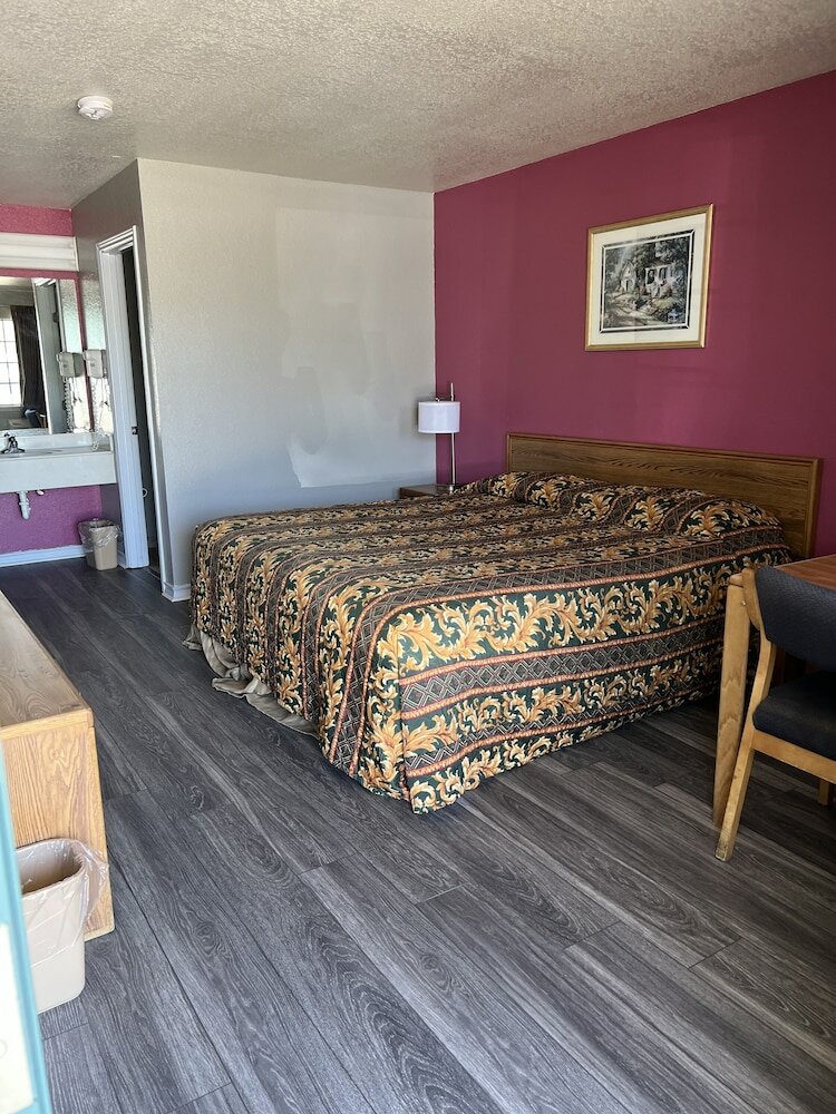 Фото Country Inn Motel