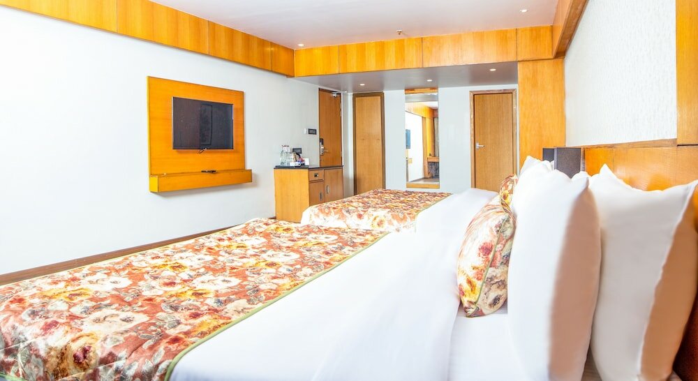 Фото Summit Montana Suites & SPA