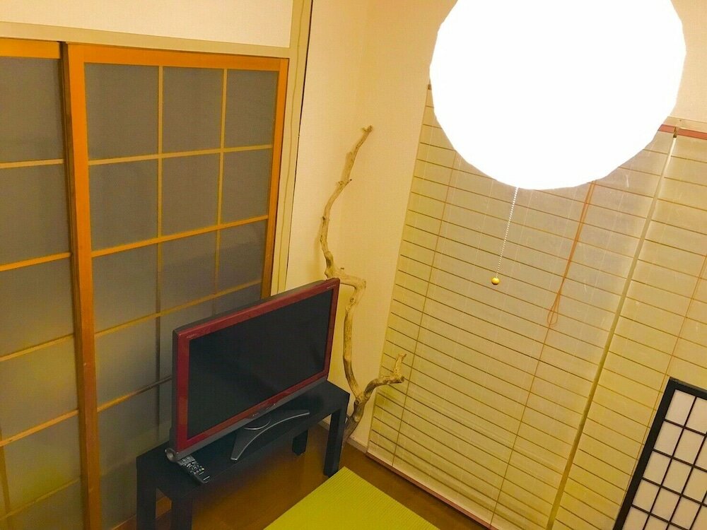 Фото Local Nishijin Apartment