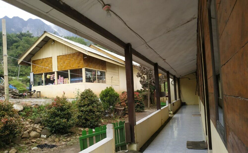 Фото Penginapan Imanuel Lau Gara