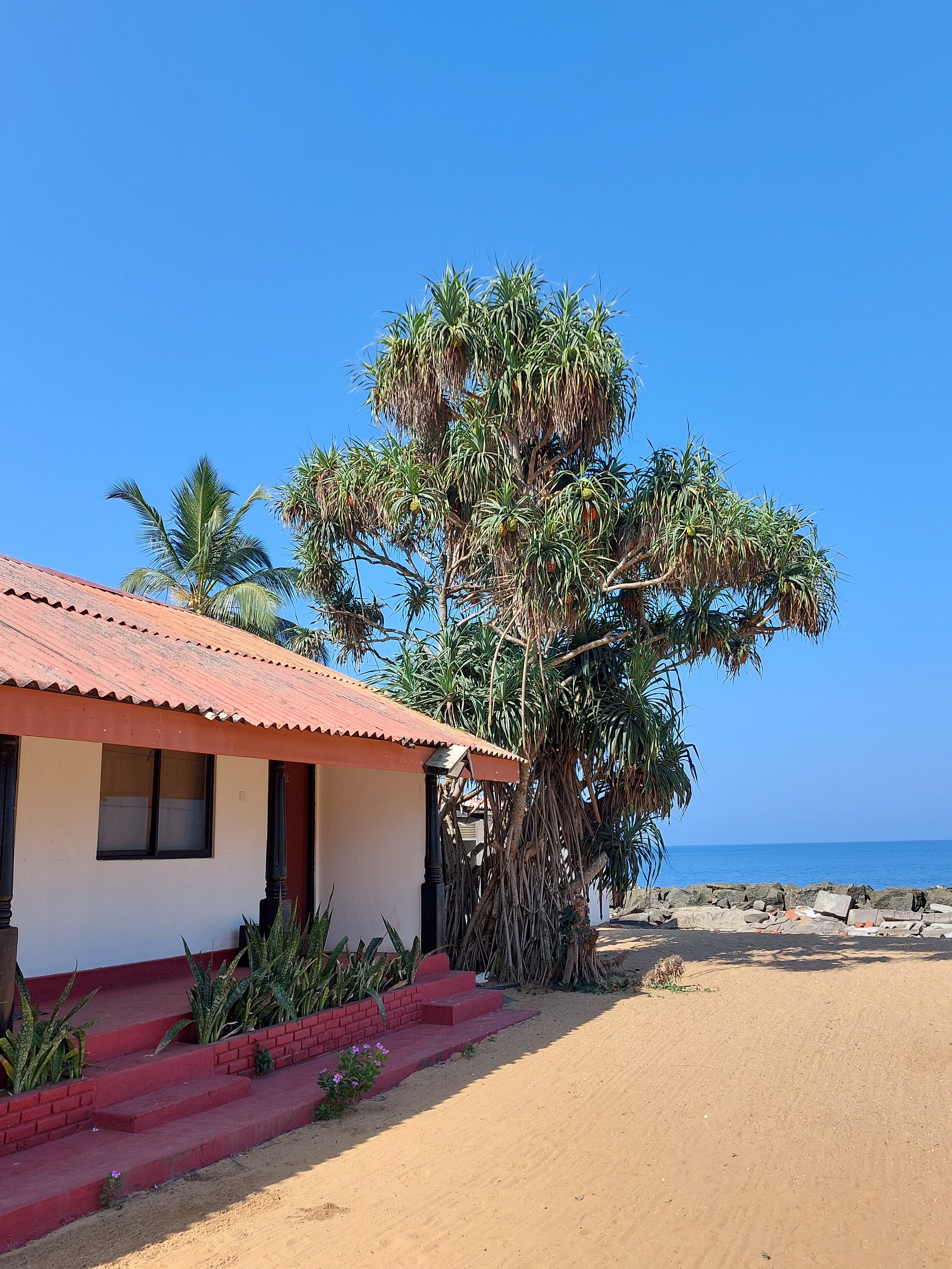 Фото Amagi Beach Hotel Marawila