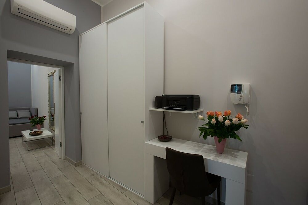 Фото Royal Gardens B&b Caserta