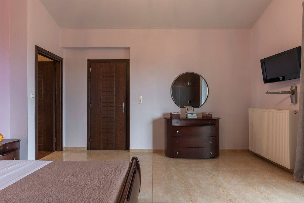 Фото Villa Familia Chania