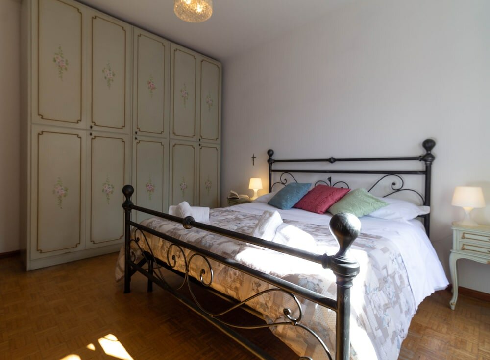 Фото Mamma Ciccia Holiday Home - Lake Front Apartment