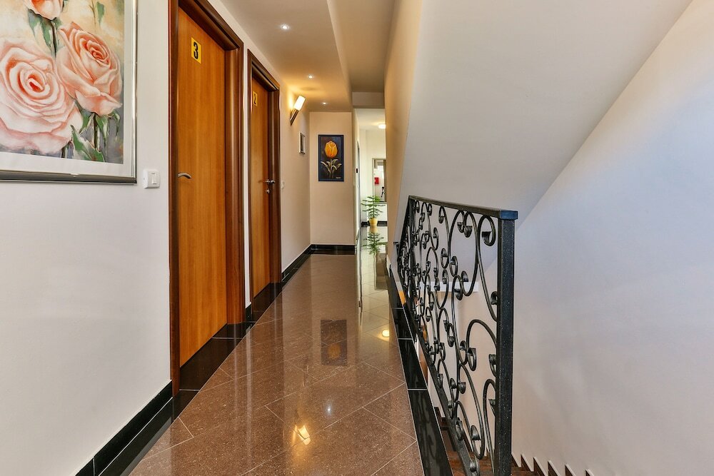 Фото Apartmani Luka - Vila Brzulović