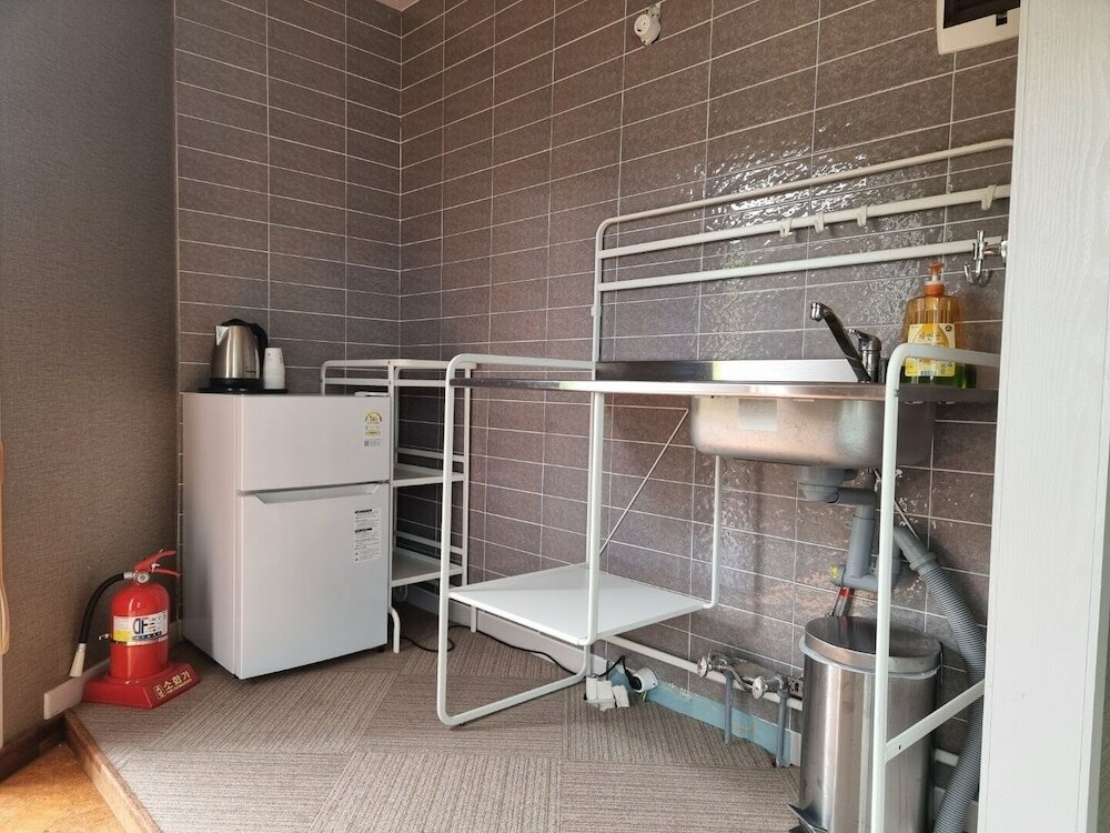 Фото Benikea Mountain and Sea Yangyang