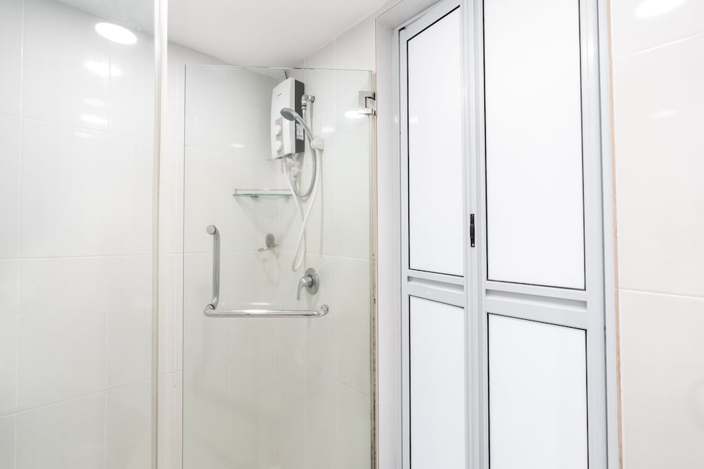 Фото Oyo Home 89794 Uncommon 2br Sri Sayang