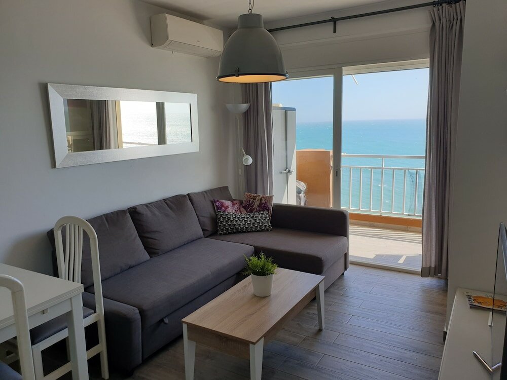 Фото Apartamento El Yate In Front Of The Sea
