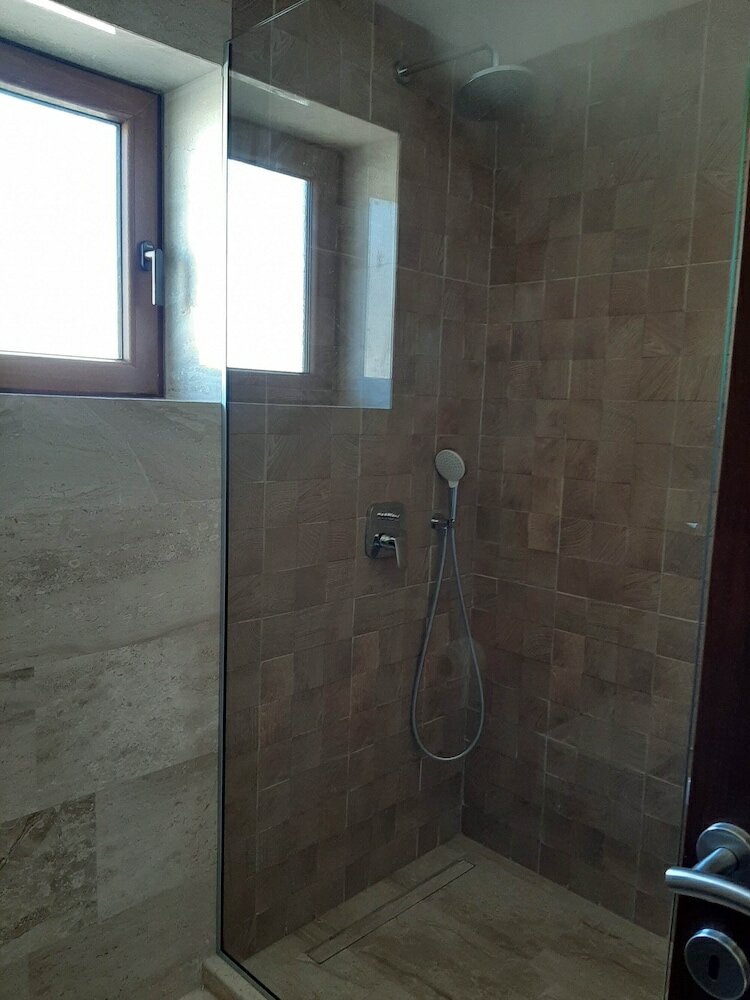 Фото Апарт-Отель Waikiki Tivat