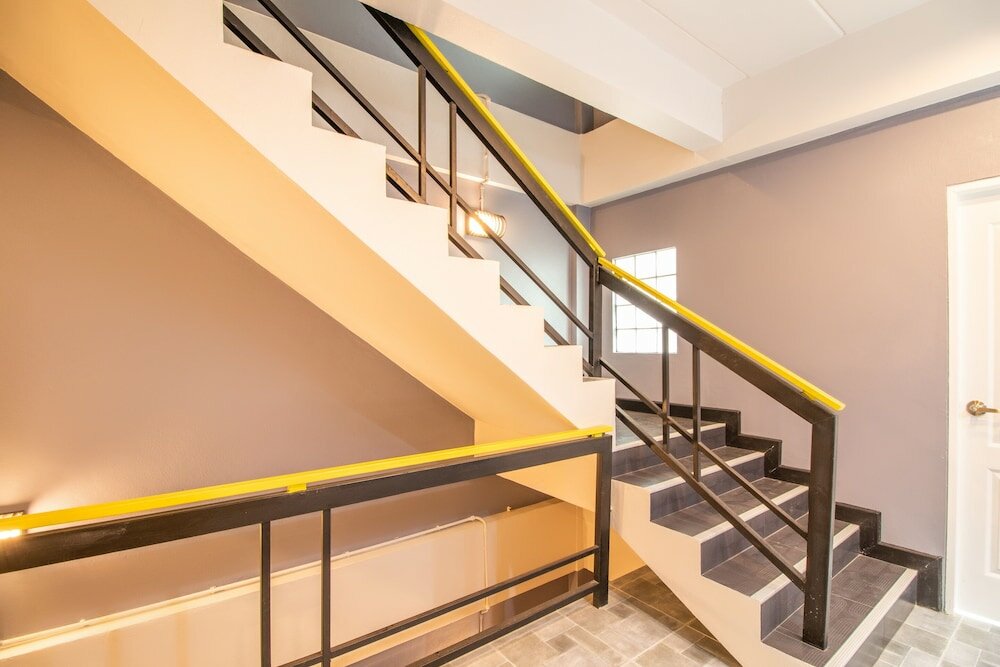 Фото Oyo 726 Sookjai Cafe And Hostel