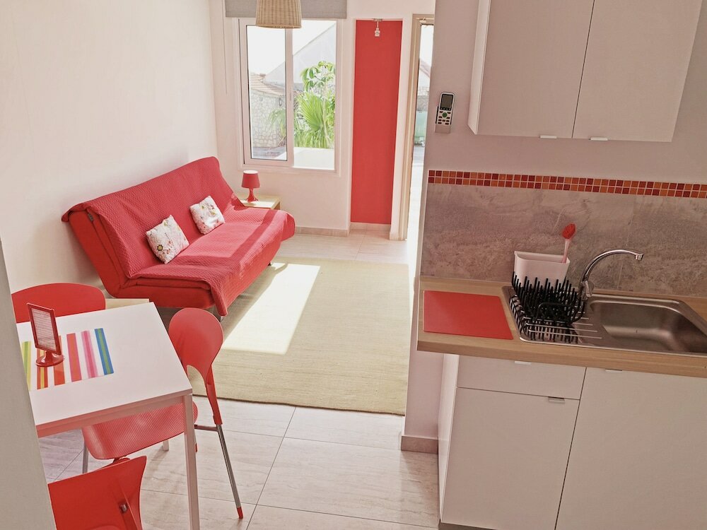 Фото Rainbow Apartments