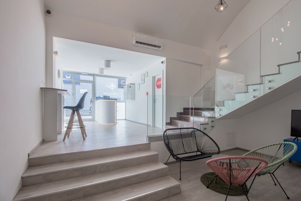 Фото Dandelion boutique hostel