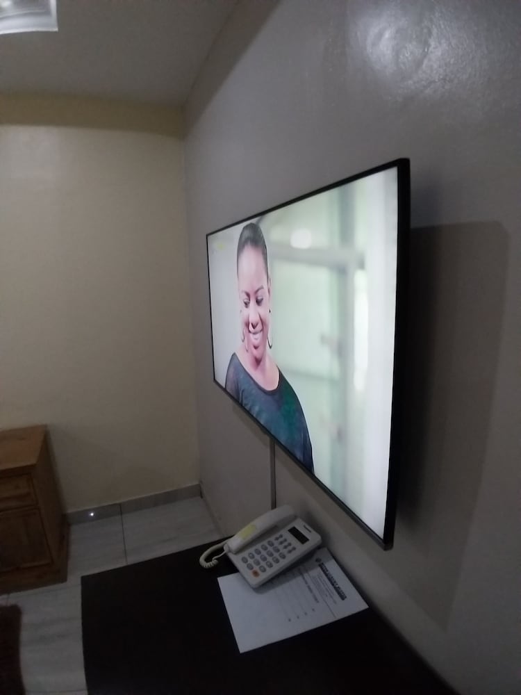 Фото Mitos Luxury Suites