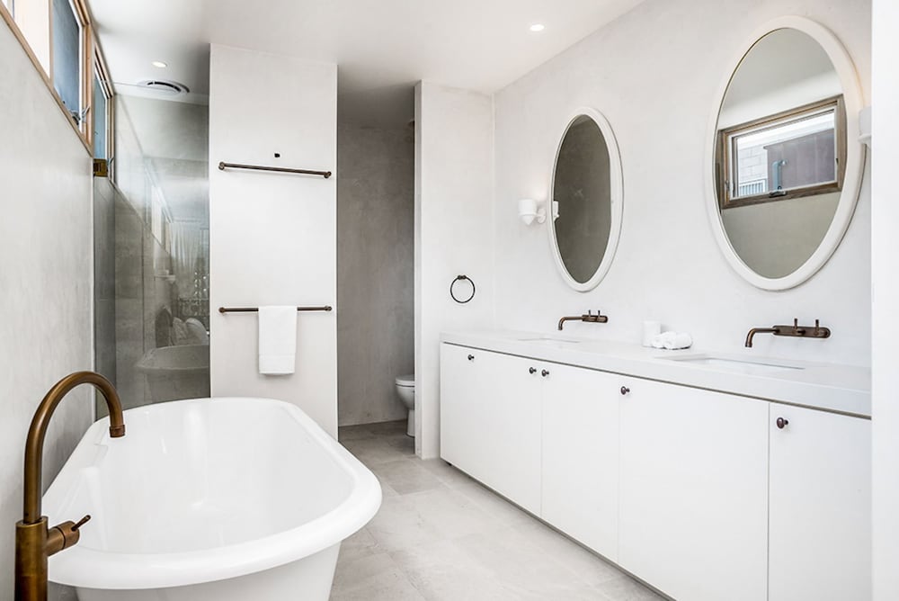 Фото Your Luxury Escape - Driftwood Three