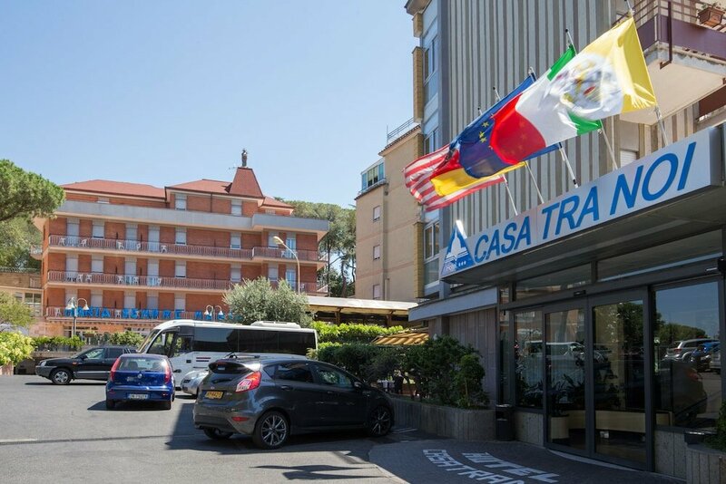 Гостиница Hotel Casa Tra Noi в Риме