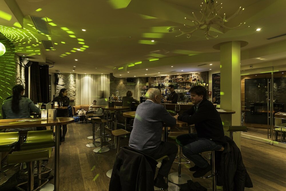 Фото Hotel Platzhirsch