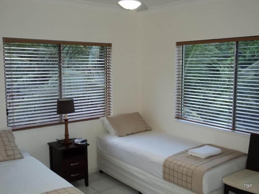 Фото The Beach Place