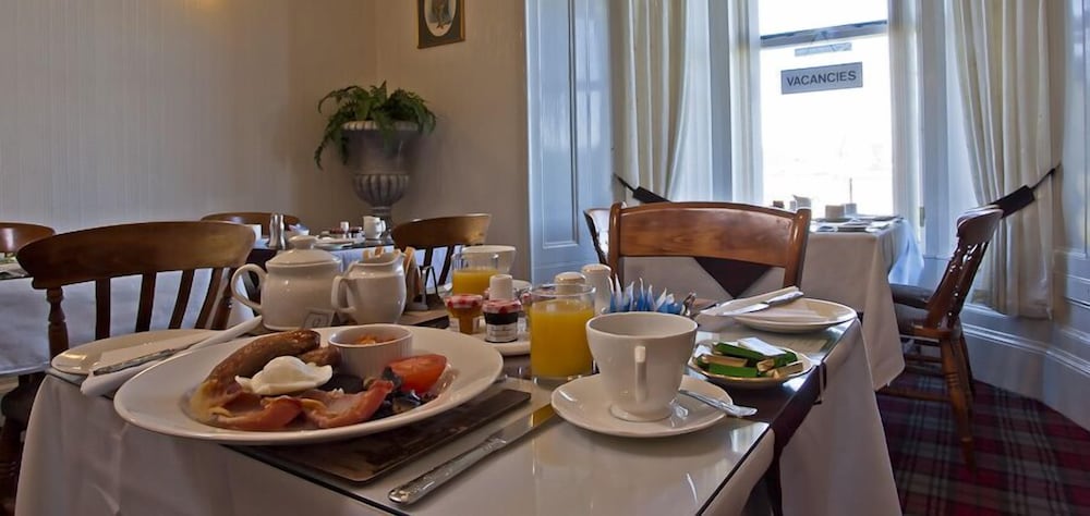 Фото Royston Guest House