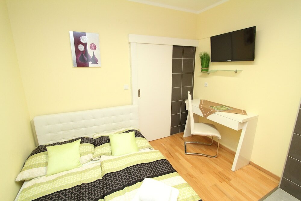 Фото Hotel & Apartments Klimt