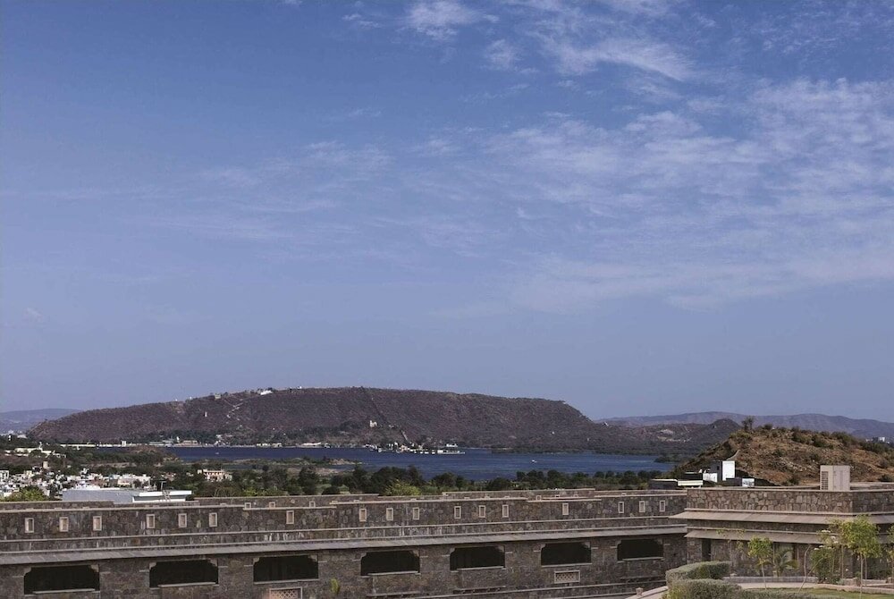 Фото Ramada by Wyndham Udaipur Resort and SPA