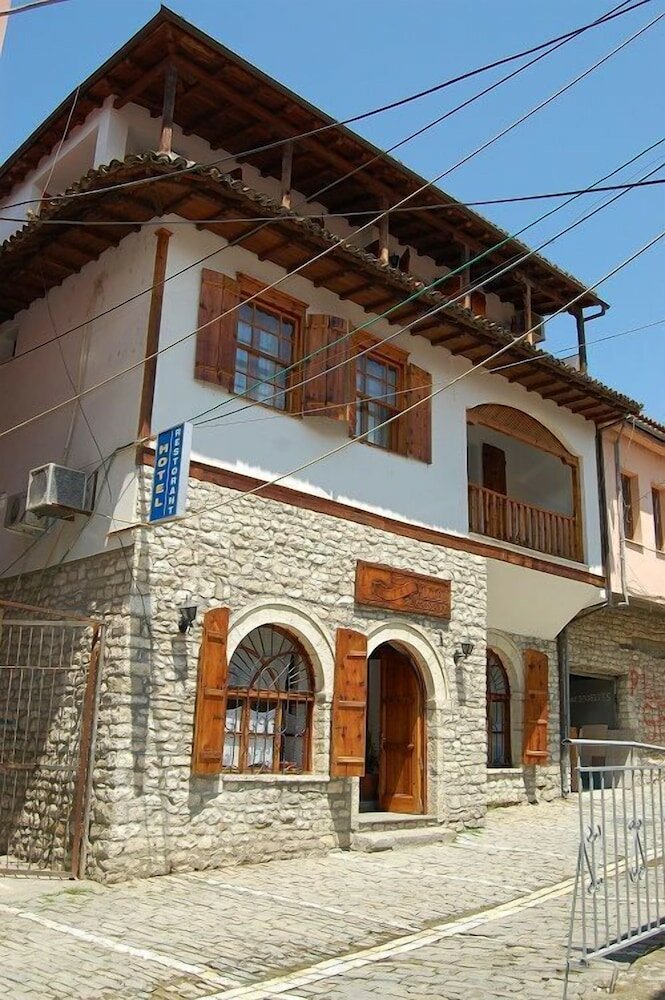 Фото Hotel Berati