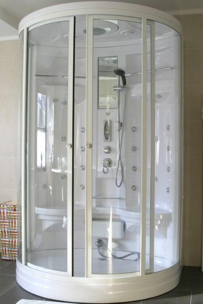 Фото Hotel Karpatsky Dvor