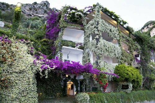 Внешний вид отеля Hotel Pellegrino в Прайано, фото 1