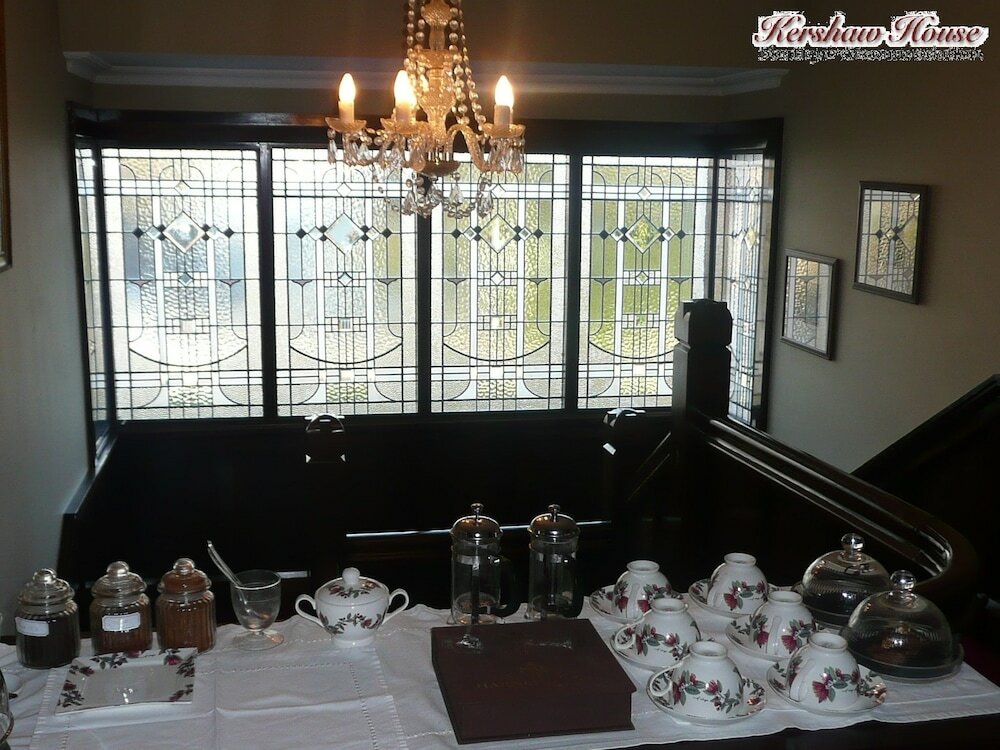 Фото Kershaw House Boutique Accommodation