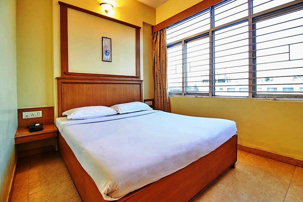 Фото Hotel Roopa