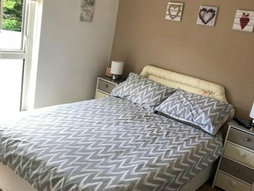 Гостиница Lime Grove, Comfortable Three Bedroom House в Уишоу