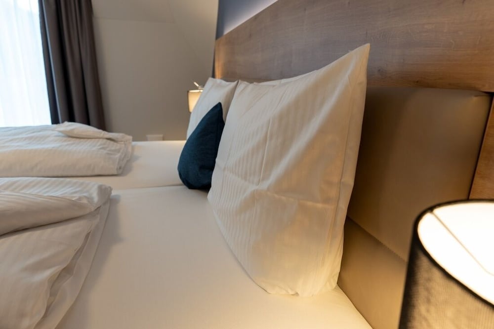 Фото Hotel Landgasthaus Ständenhof