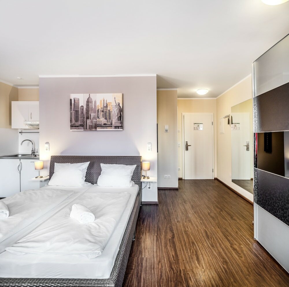 Фото Отель Little Italy Heidelberg