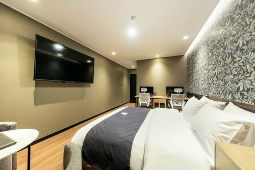 Гостиница Brown Dot Hotel Suwon в Сувоне