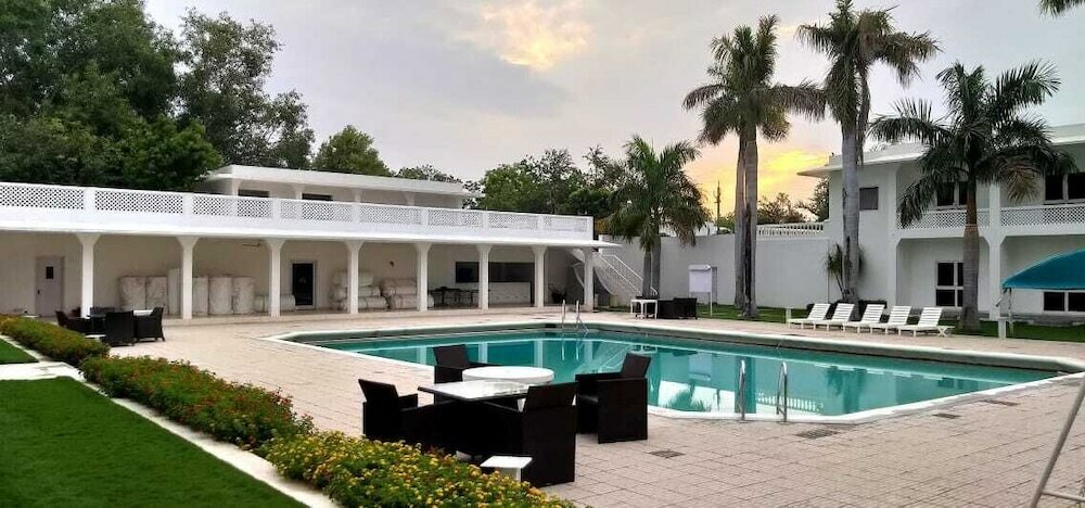 Фото Hotel Chandela Khajuraho