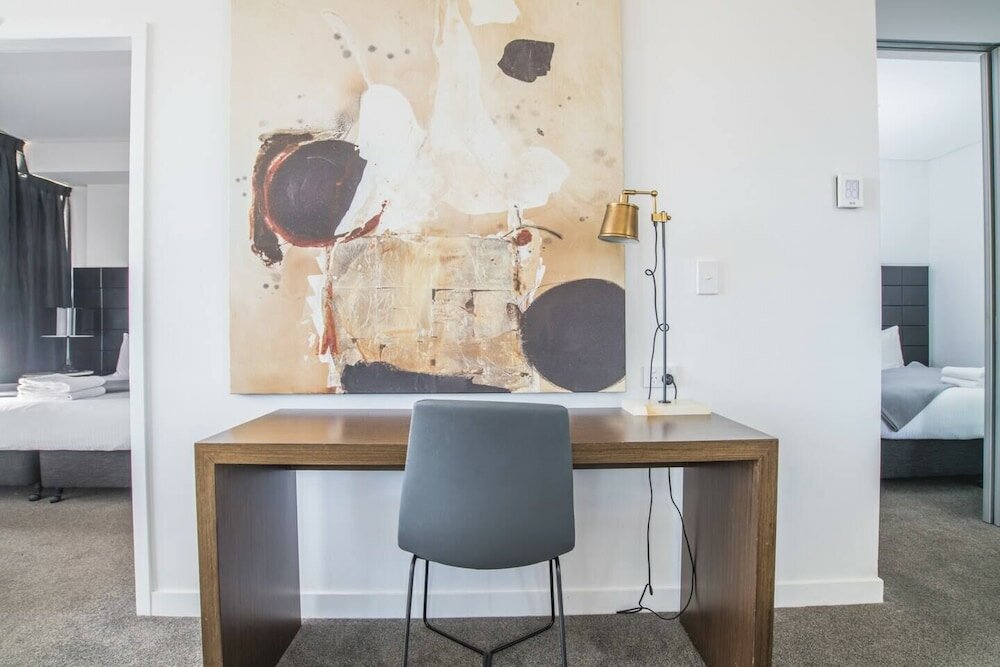 Фото 2bed Apartment! Modern Home for 4 at Chatswood