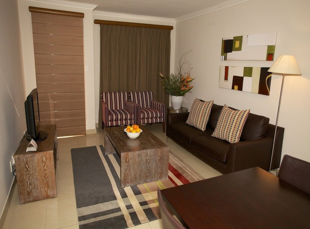 Фото The Capital Villa