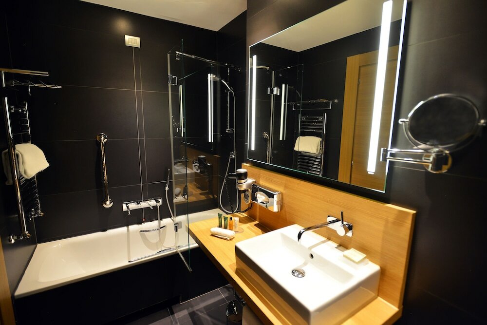 Фото Hilton Garden Inn Milan North