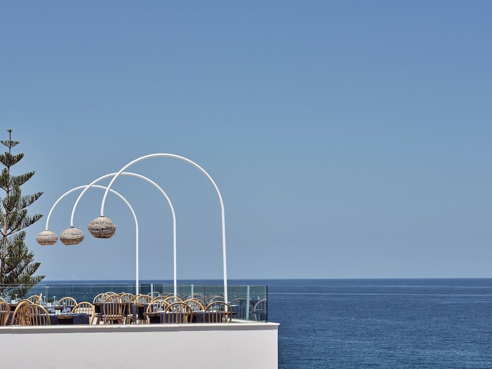 Фото The Royal Blue